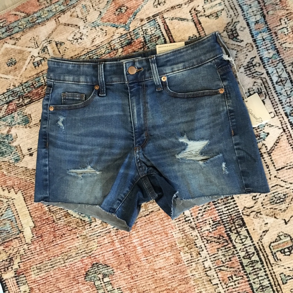 NWT Universal Thread High Rise Midi Short